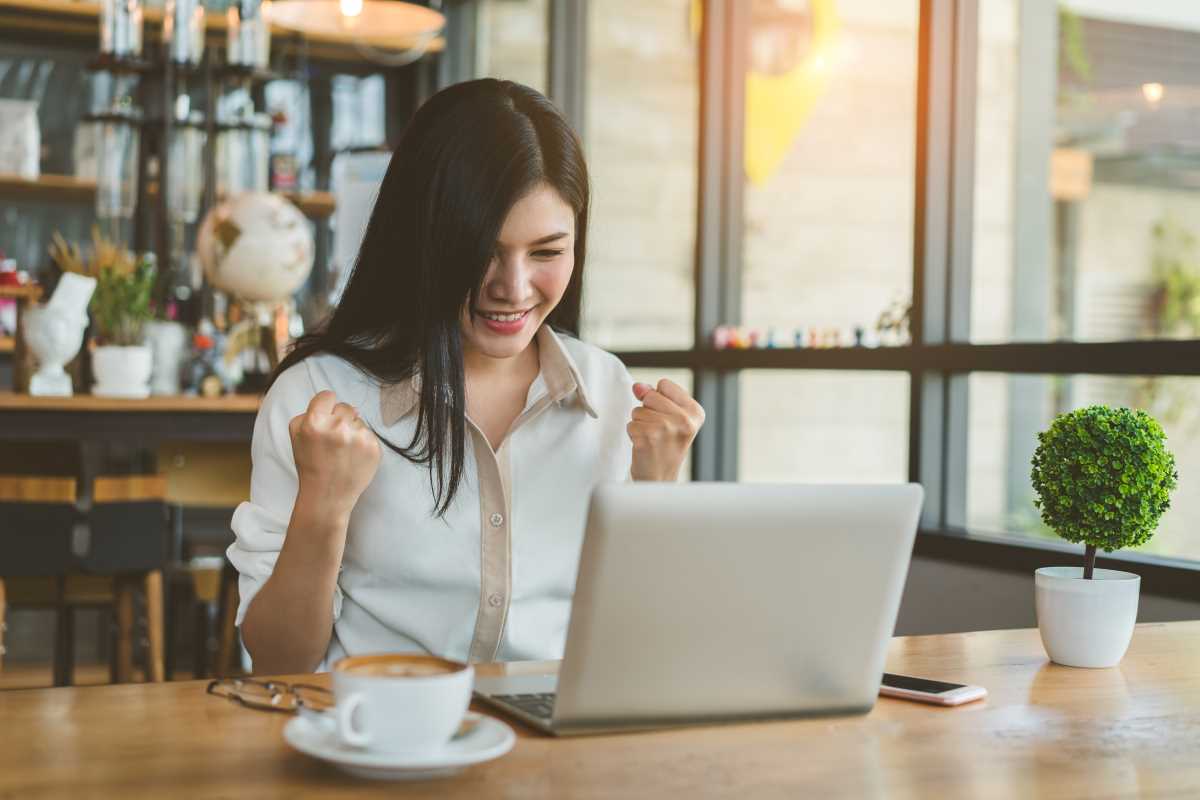 Five Key Skills Young Professionals Need to Excel in Hybrid Work Settings